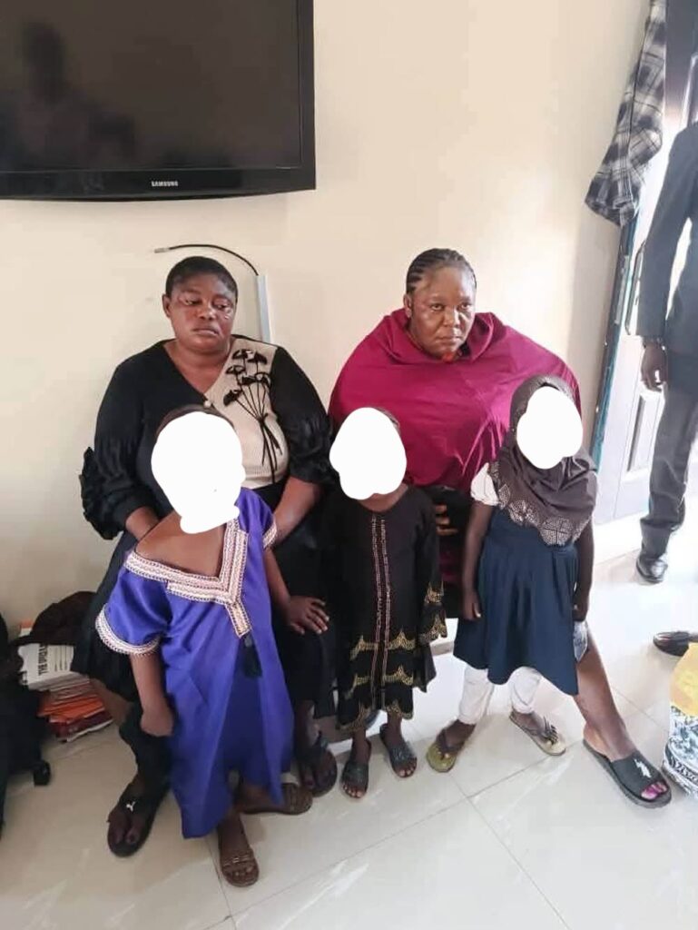 2 Suspected Female Traffickers Pose as Tenants, Abduct 3 Children FB IMG 1788161986794