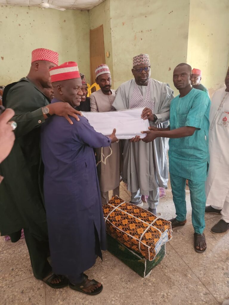 Over 9,000 Primary One Pupils Receive Uniforms in Tarauni LGA IMG 20260123 WA0002
